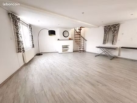 maison de ville 4 pièces 127 m²