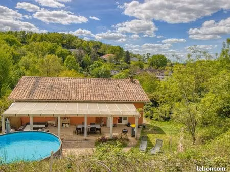 propriété 6 pièces 125 m²