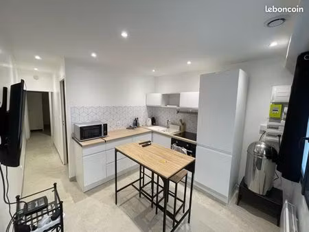 appartement rénové et meublé centre ville