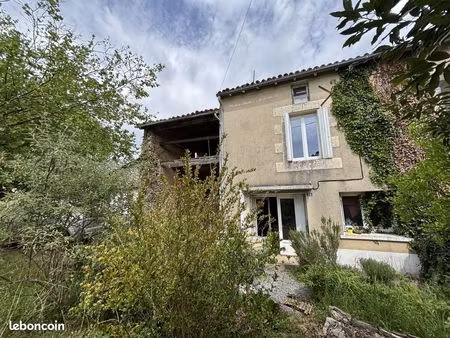 immeuble 5 pièces 139 m²