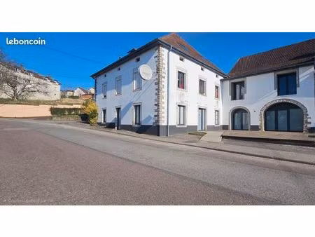 immeuble 10 pièces 593 m²