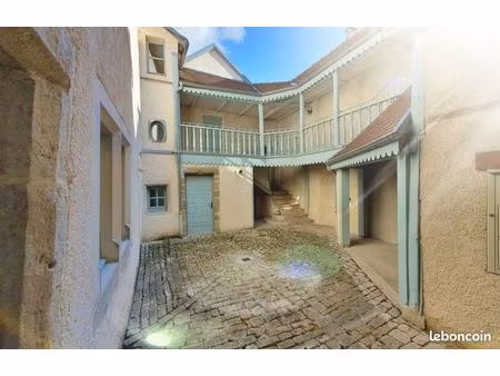 ensemble immobilier de 3 appartements – 234 m² – idéal investisseur ou projet mixte