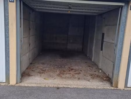 garage/box 11 m² yvetot