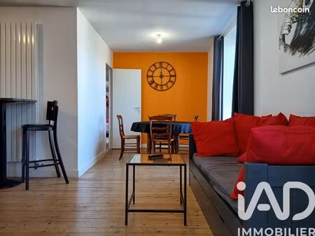 maison 8 pièces 247 m²
