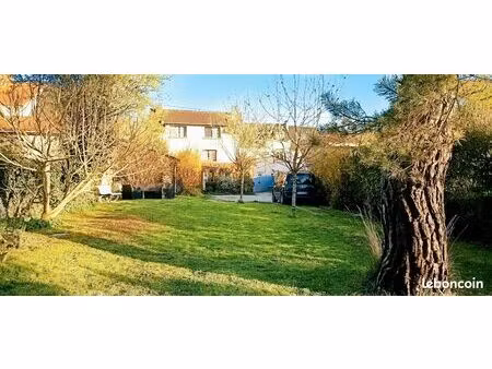 maison 6 pièces 145 m²