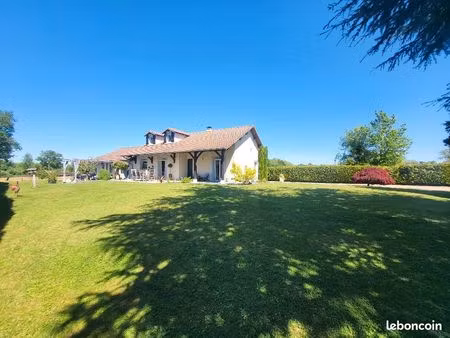 maison 6 pièces 127 m²