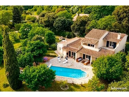 villa 4 pièces 105 m²