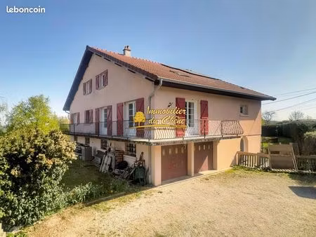 maison 11 pièces 226 m²