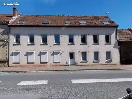 immeuble de rapport - loyers : 4 100 /mois hors charges