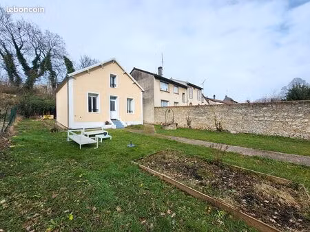 immeuble 5 pièces 92 m²