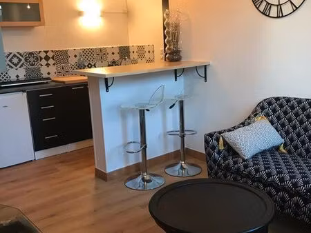 f2 meublé proche plage dispo dès avril