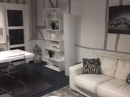 f2 meuble rouen hypercentre