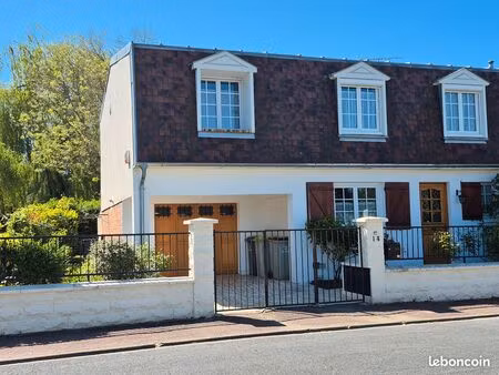6 pièces - 121 m² - combs-la-ville 77380 - quartier bois l'evêque