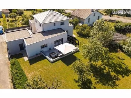 maison 7 pièces 188 m2