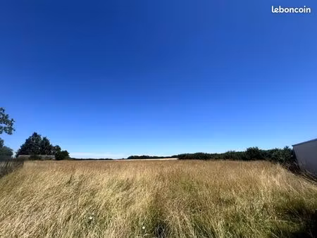 terrain 6 760 m² esmoulins