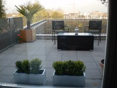 t3 dernier étage avec terrasse