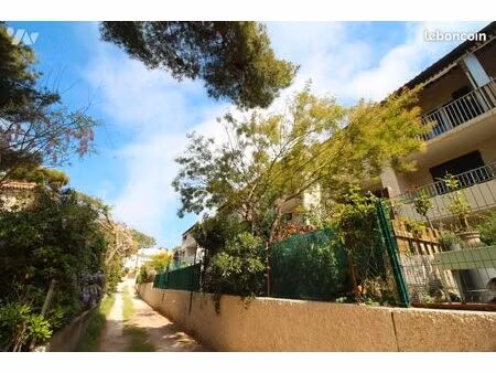 studio 1 pièce 26 m²