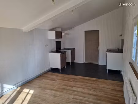 loue maisonnette de 30m² avec jardin clôturé privatif de 35 m²