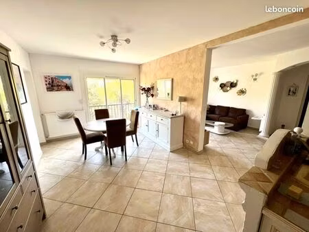 appartement t3 avec parking privé