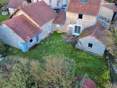 maison 8 pièces 121 m²