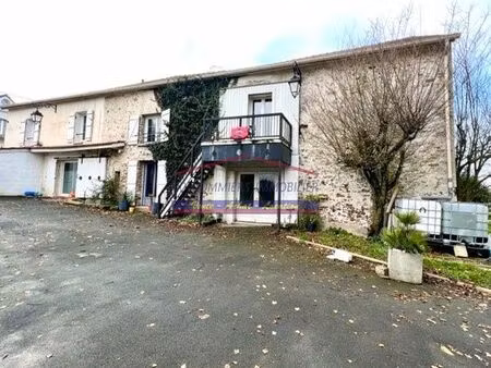 maison 8 pièces 216 m²