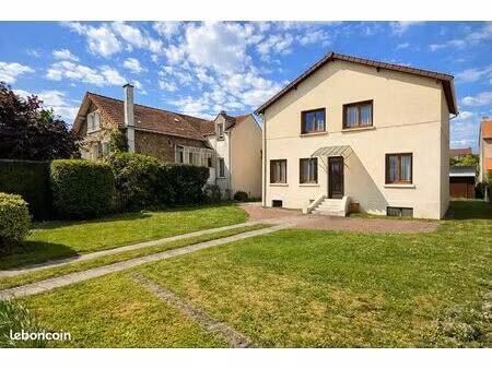 maison 7 pièces 132 m²