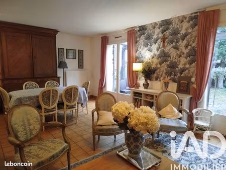 maison 7 pièces 141 m²