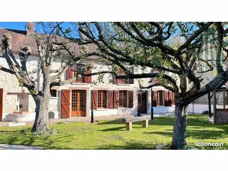 maison 6 pièces 198 m²