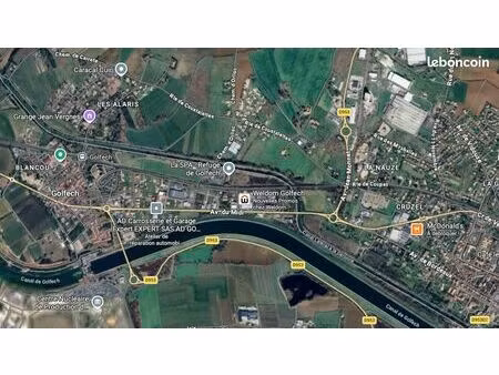terrain 2104 m² golfech