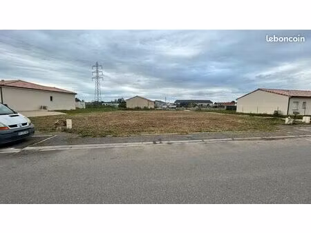 très joli terrain à vendre
