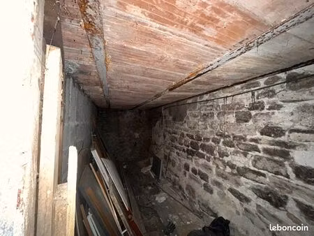 cave à louer – 9 25 m² – paris 11e – passage de la main d’or (ledru-rollin)