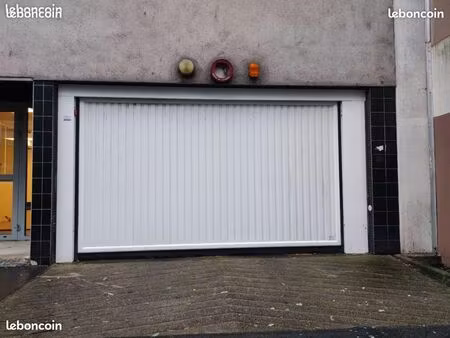 location place de parking
