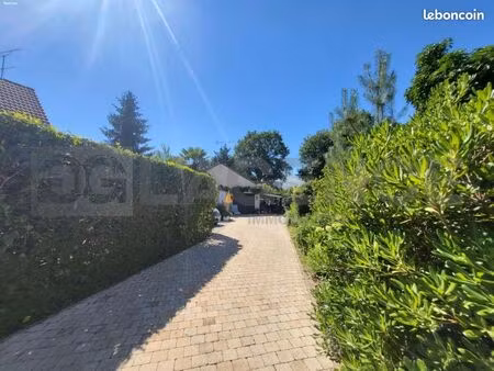 pavillon 5 pièces 100 m²