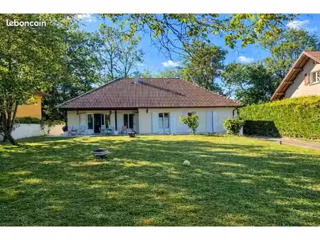 maison de plain-pied — 142 m² — grand terrain 1 200 m² — ferney-voltaire