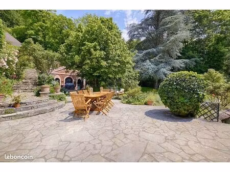 propriété 8 pièces 351 m²