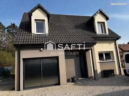 propriété 5 pièces 100 m²
