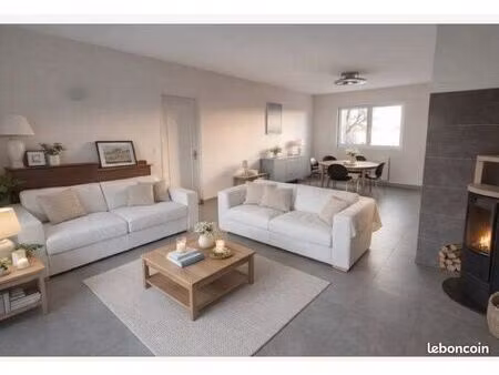 grande maison familiale avec jardin et deux garages bornes electriques