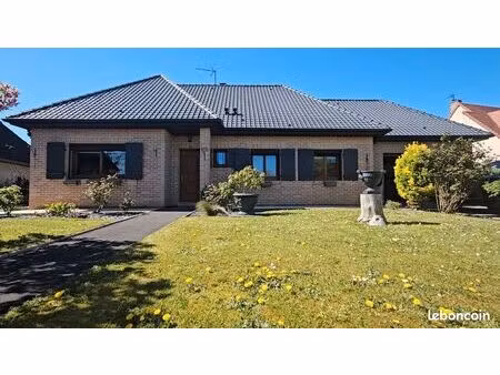 propriété 9 pièces 220 m²