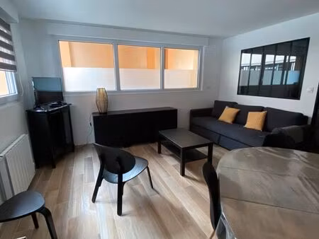 t2 meuble proche hopital –gare – centre ville