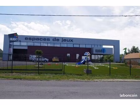 bâtiment de 500m2