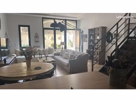 maison rénovée et appartement style loft