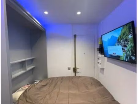 chambre service à louer 75016