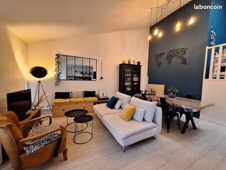 appartement t3 – 93 m² – en face du chu et des facultés – lumineux et fonctionnel