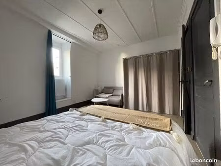 t1 meublé plein centre ville machine à laver