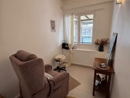 espace pro 9m² avec passage – rue de paris