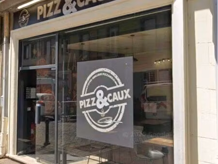 restaurant pizzeria