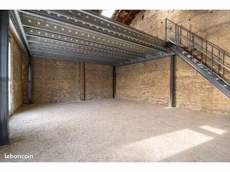 murs commerciaux 93 m² meximieux