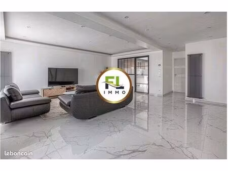 maison 7 pièces 135 m²