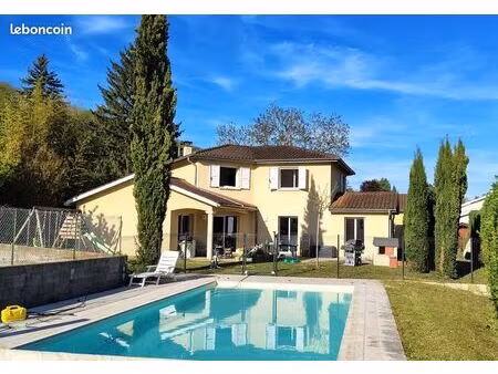 maison 180 m² – piscine – grand jardin