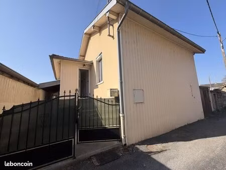 maison 2 pièces 56 m²
